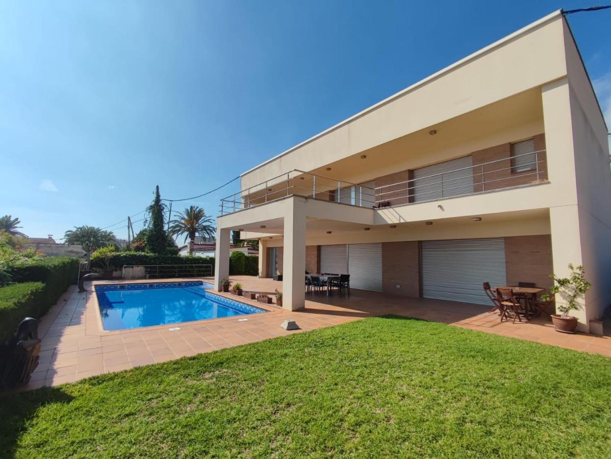 Villa Maricel Alcanar Bagian luar foto
